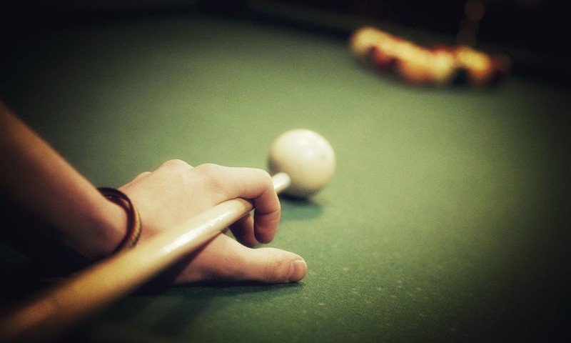 How to Play Pool Like a Pro Part I: Choose a Good Pool Cue