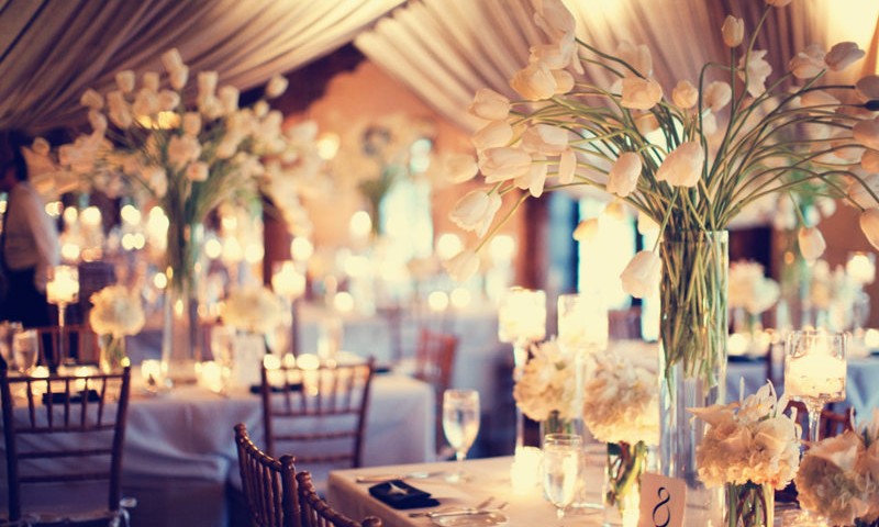 10 Ways To Decorate A Wedding Reception On Budget